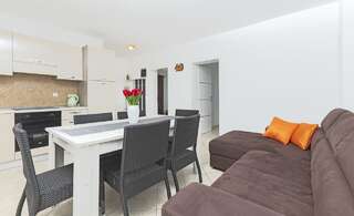 Апартаменты Apartments Vraneš Tivat Тиват Апартаменты с 2 спальнями и балконом-11