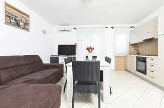 Апартаменты Apartments Vraneš Tivat Тиват Апартаменты с 2 спальнями и балконом-17